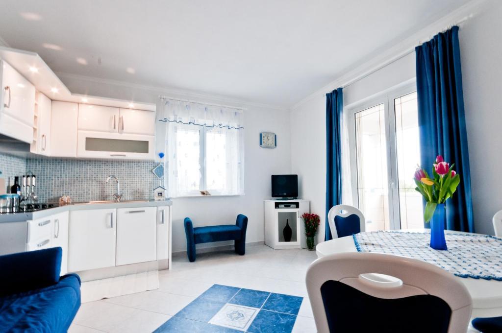 Apartments Barba Petra Dvori Sumartin Chambre photo